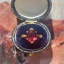 Load image into Gallery viewer, Vintage 2.30ct Garnet Solitaire Ring
