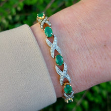 Load image into Gallery viewer, 5cts Emerald and Diamond Kiss Bracelet in 14ct gold
