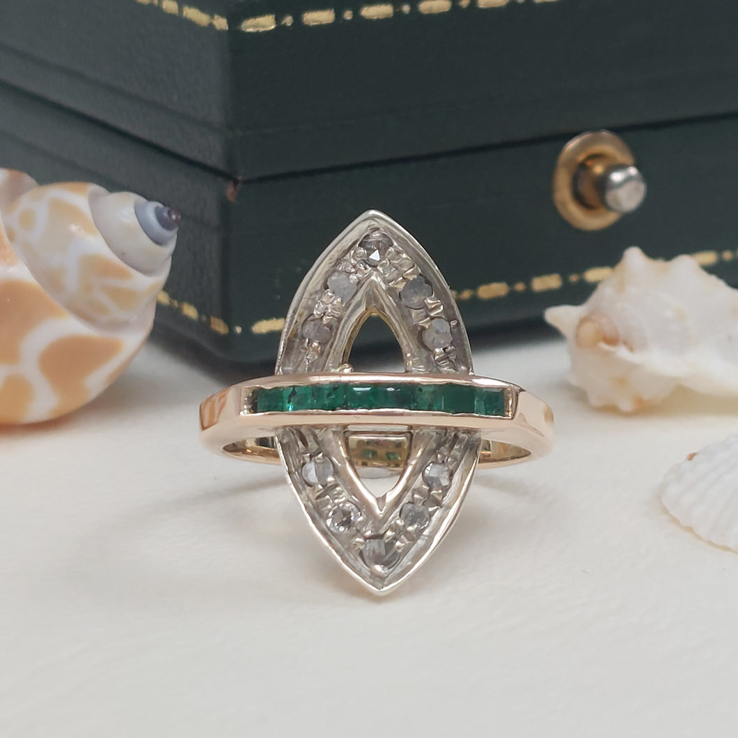 Art Deco Vintage Emerald and Rose Cut Diamond Dress Ring