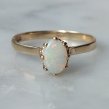 Load image into Gallery viewer, Vintage 0.40ct Opal Solitaire Ring in 9ct Gold
