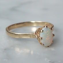 Load image into Gallery viewer, Vintage 0.40ct Opal Solitaire Ring in 9ct Gold
