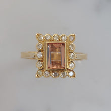 Load image into Gallery viewer, Vintage 0.85ct Topaz and Diamond Cluster Ring
