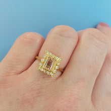 Load image into Gallery viewer, Vintage 0.85ct Topaz and Diamond Cluster Ring
