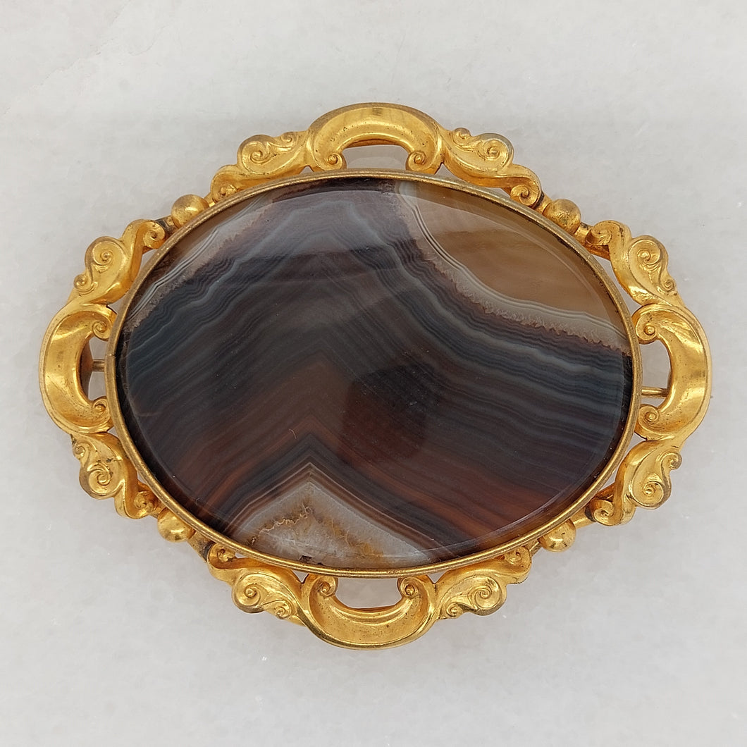 Early Victorian Antique Agate Pinchbeck Brooch