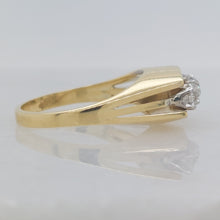 Load image into Gallery viewer, Retro 0.75ct Old Brilliant Cut Diamond Three Stone Ring
