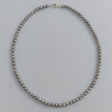 Load image into Gallery viewer, Silver Pearl Choker Necklace
