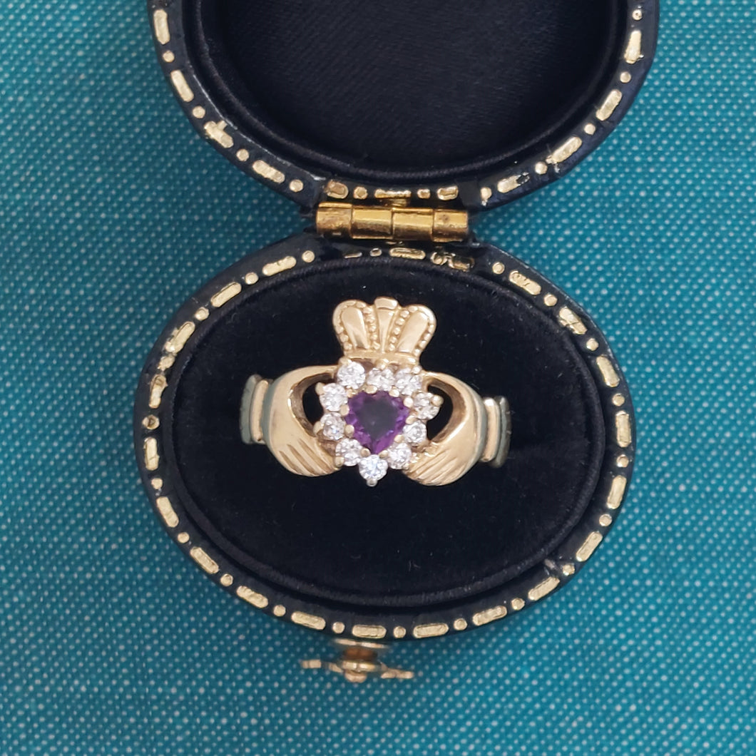 Vintage Amethyst Claddagh Heart Ring