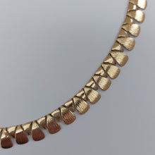 Load image into Gallery viewer, Vintage Textured 9ct Gold Collar Necklace
