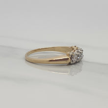 Load image into Gallery viewer, Vintage Five Stone 0.50ct Diamond 14ct Gold Ring
