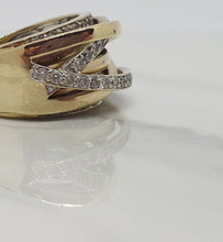 Load image into Gallery viewer, Vintage 0.70ct Diamond and Gold Dress Ring
